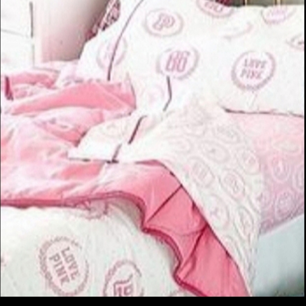 Pink VICTORIA'S SECRET COMFORT SET BUNDLE